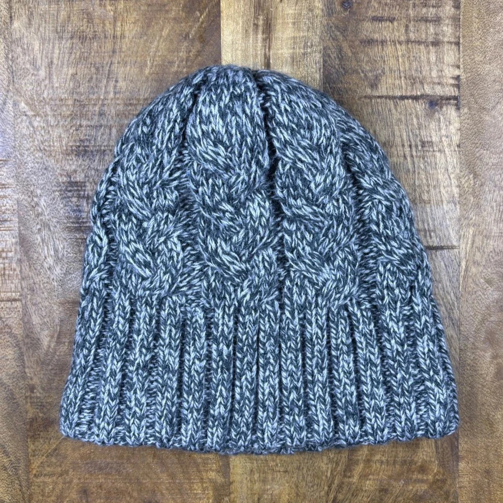 Under Armour Womens Gray Cable Knit Fleece‎ Lined Beanie Hat OSFA Winter Sports